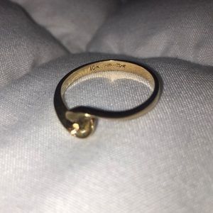 10K gold ring size 6